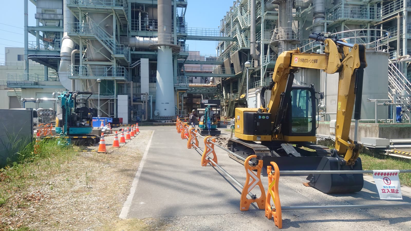 汚泥処理施設 管路掘削付設工事