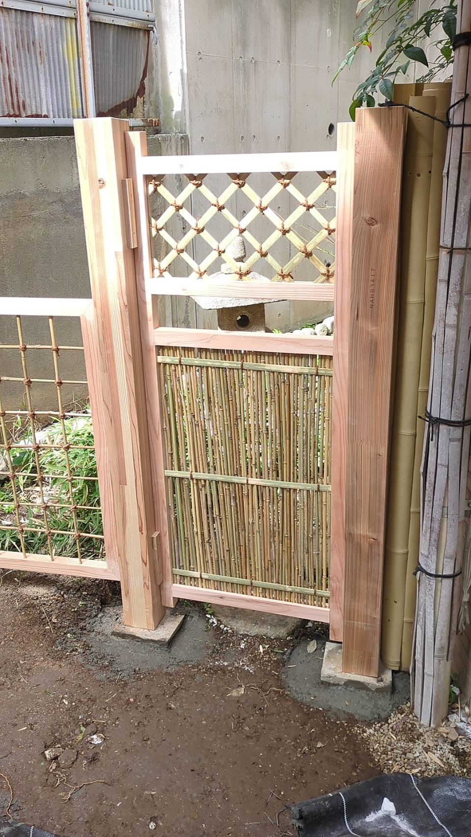 フラット中馬込改修工事 木戸取付完了